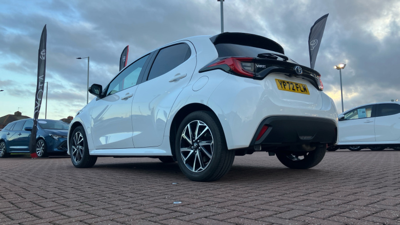 Toyota Yaris 1.5 Hybrid Design 5dr CVT Hybrid Hatchback